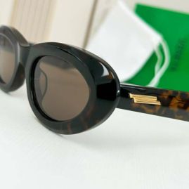 Picture of Bottega Veneta Sunglasses _SKUfw57428231fw